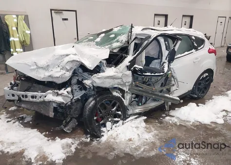 2016 Ford Focus Se z USA, uszkodzony, nr VIN 1FADP3K27GL404313